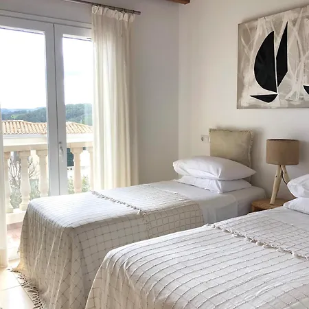 Ventada Luxury Boutique Private Pool Views Puerto Addaia, Menorca فيلة بورت دادايا